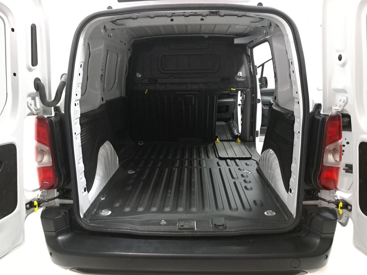 peugeot-partner-2025-diesel-1499cc