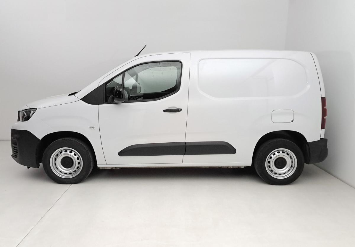 peugeot-partner-2025-diesel-1499cc