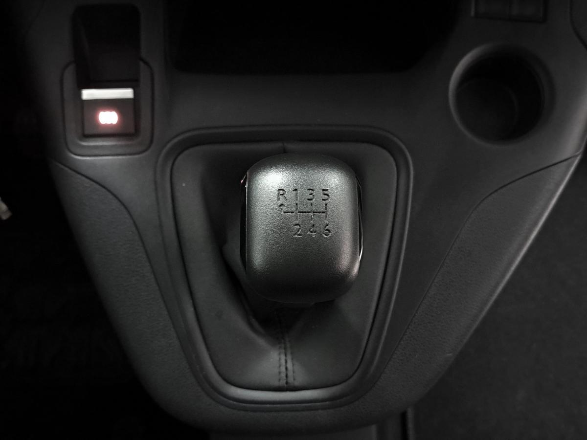 peugeot-partner-2025-diesel-1499cc