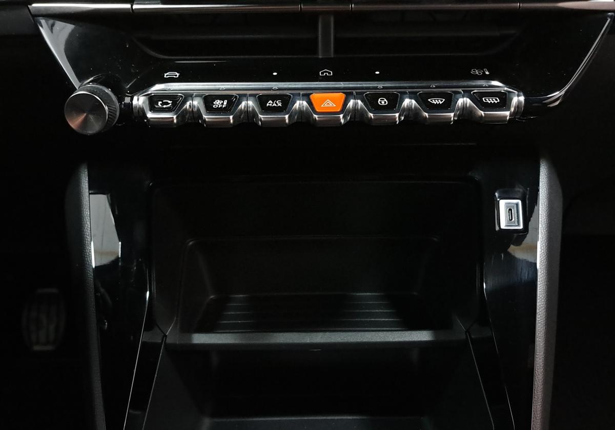 peugeot-2008-2024-gasolina-1199cc