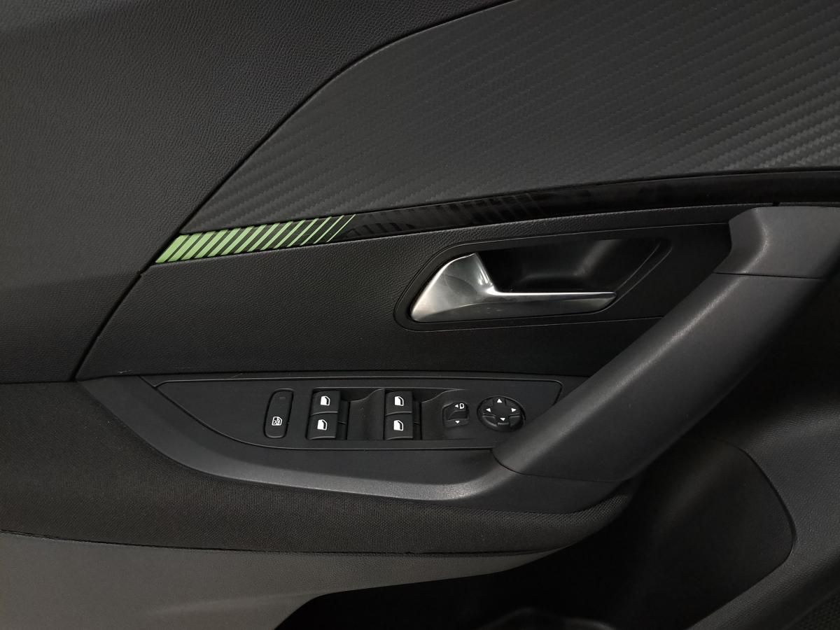 peugeot-2008-2024-gasolina-1199cc