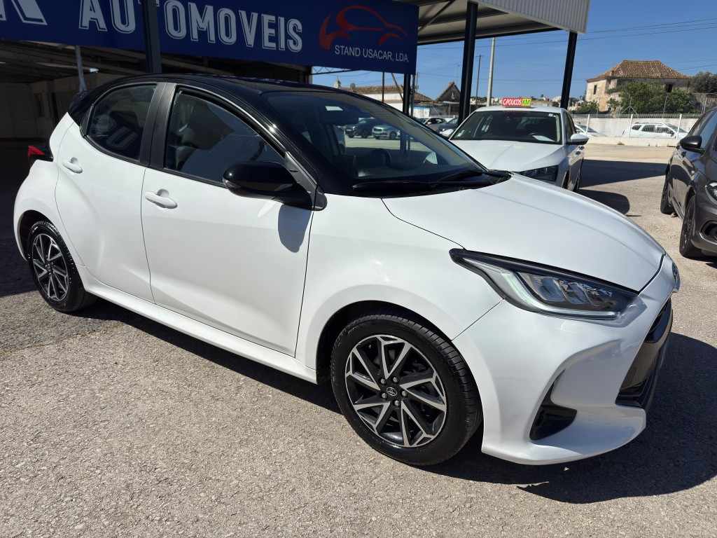 toyota-yaris-1-5-hybrid-2022-gasolina-1490cc