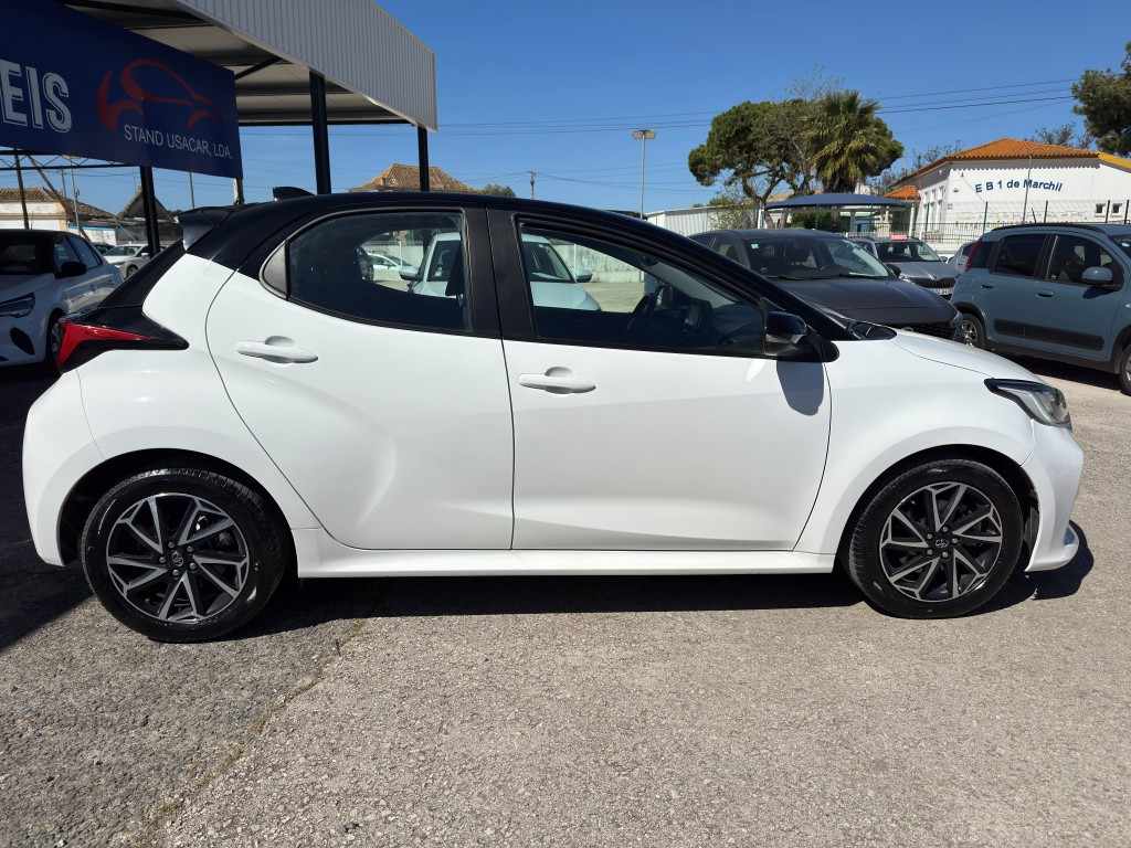 toyota-yaris-1-5-hybrid-2022-gasolina-1490cc