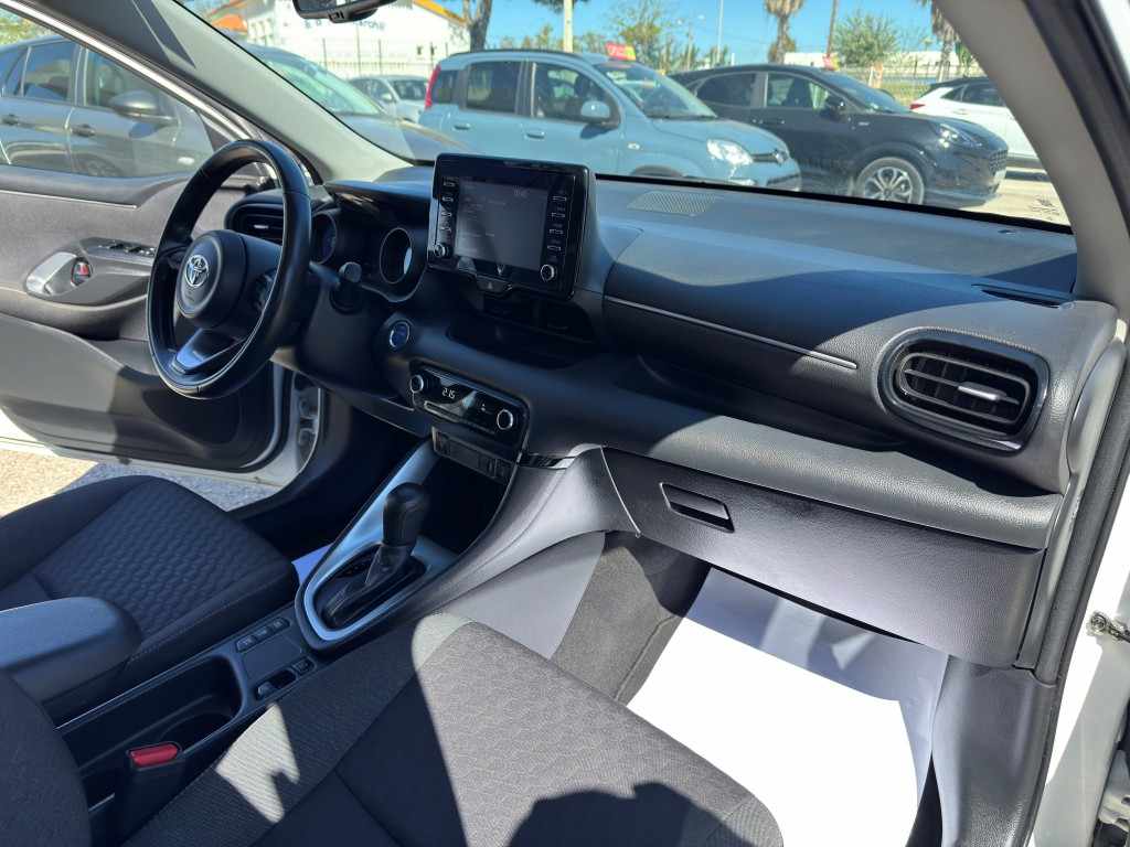 toyota-yaris-1-5-hybrid-2022-gasolina-1490cc