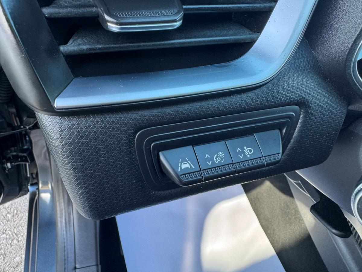 renault-clio-1-0-tce-2020-gasolina-999cc