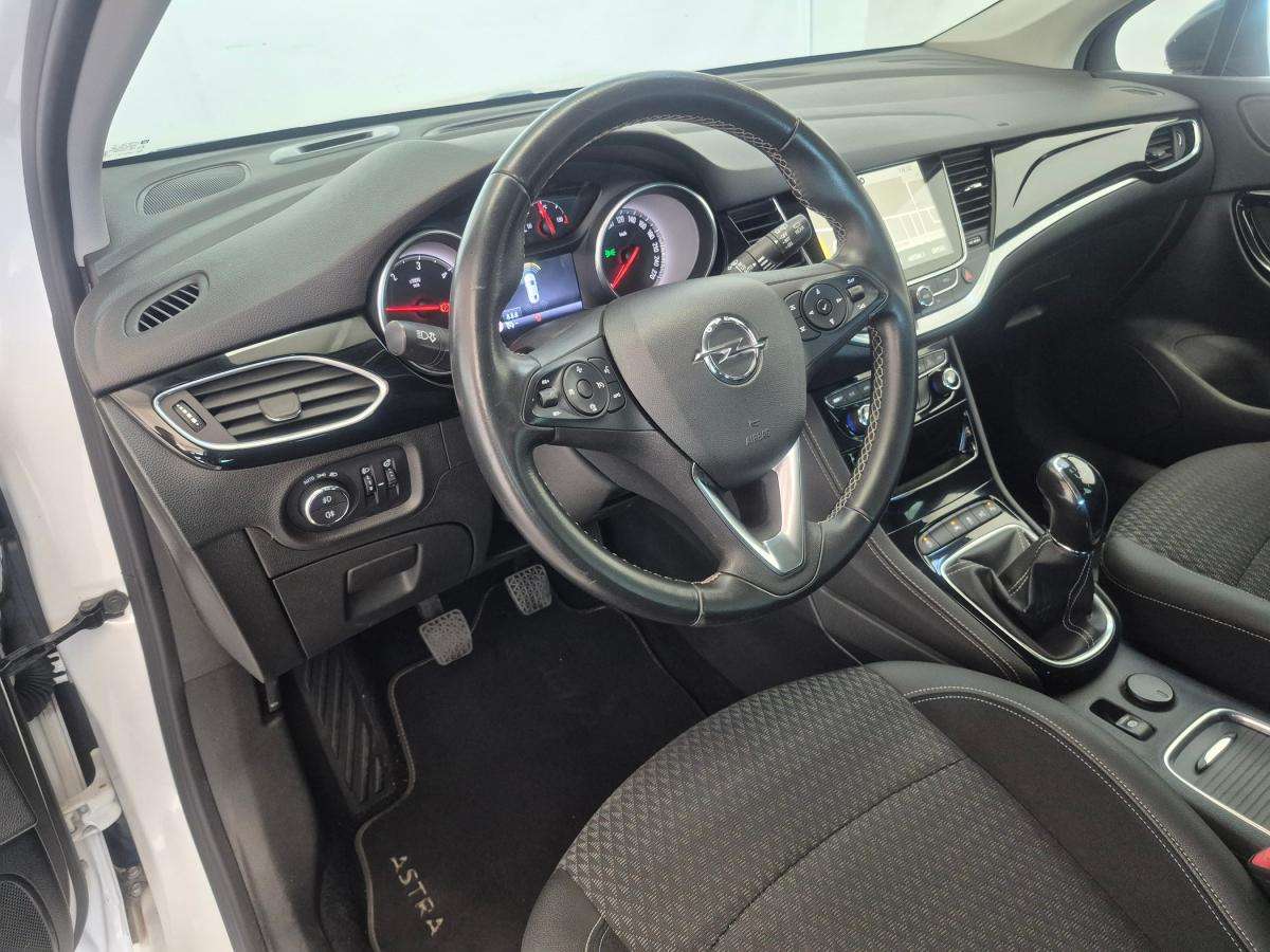 opel-astra-sport-tourer-2018-diesel-1598cc