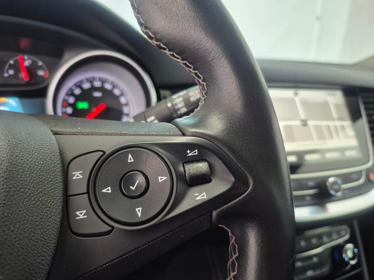 opel-astra-sport-tourer-2018-diesel-1598cc
