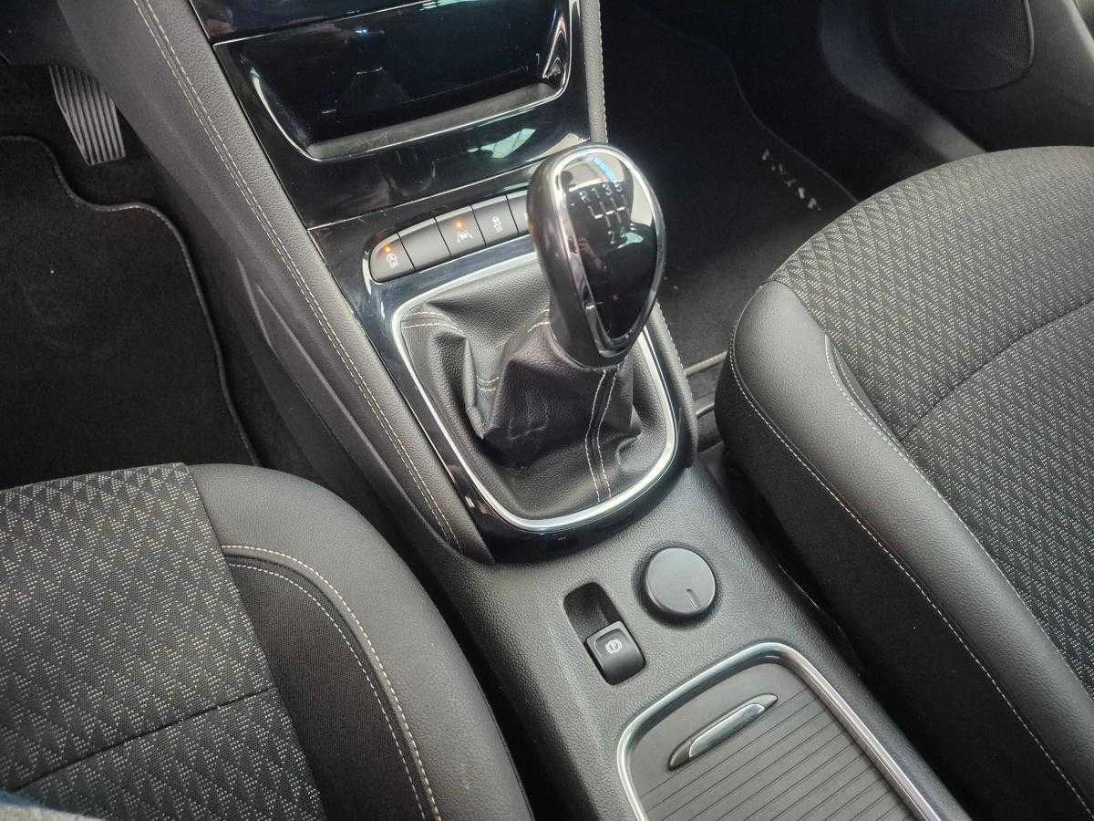 opel-astra-sport-tourer-2018-diesel-1598cc