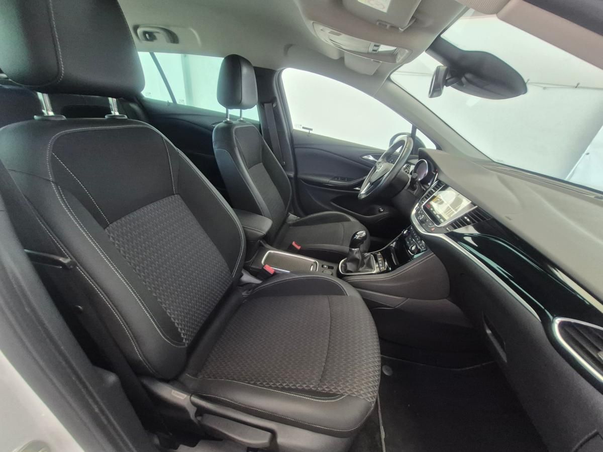 opel-astra-sport-tourer-2018-diesel-1598cc