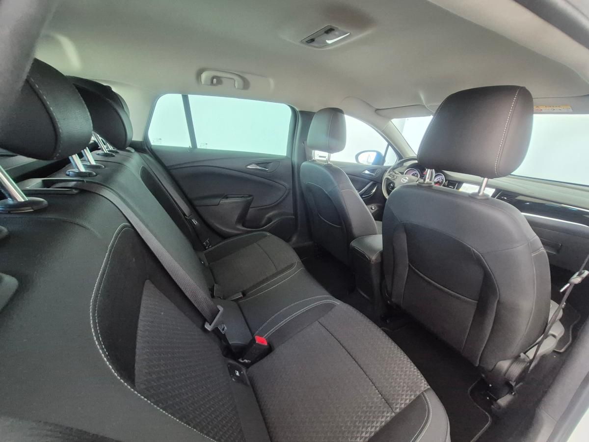 opel-astra-sport-tourer-2018-diesel-1598cc