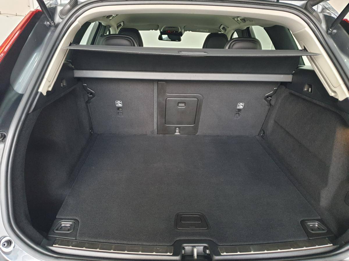 volvo-xc-60-2018-diesel-1969cc