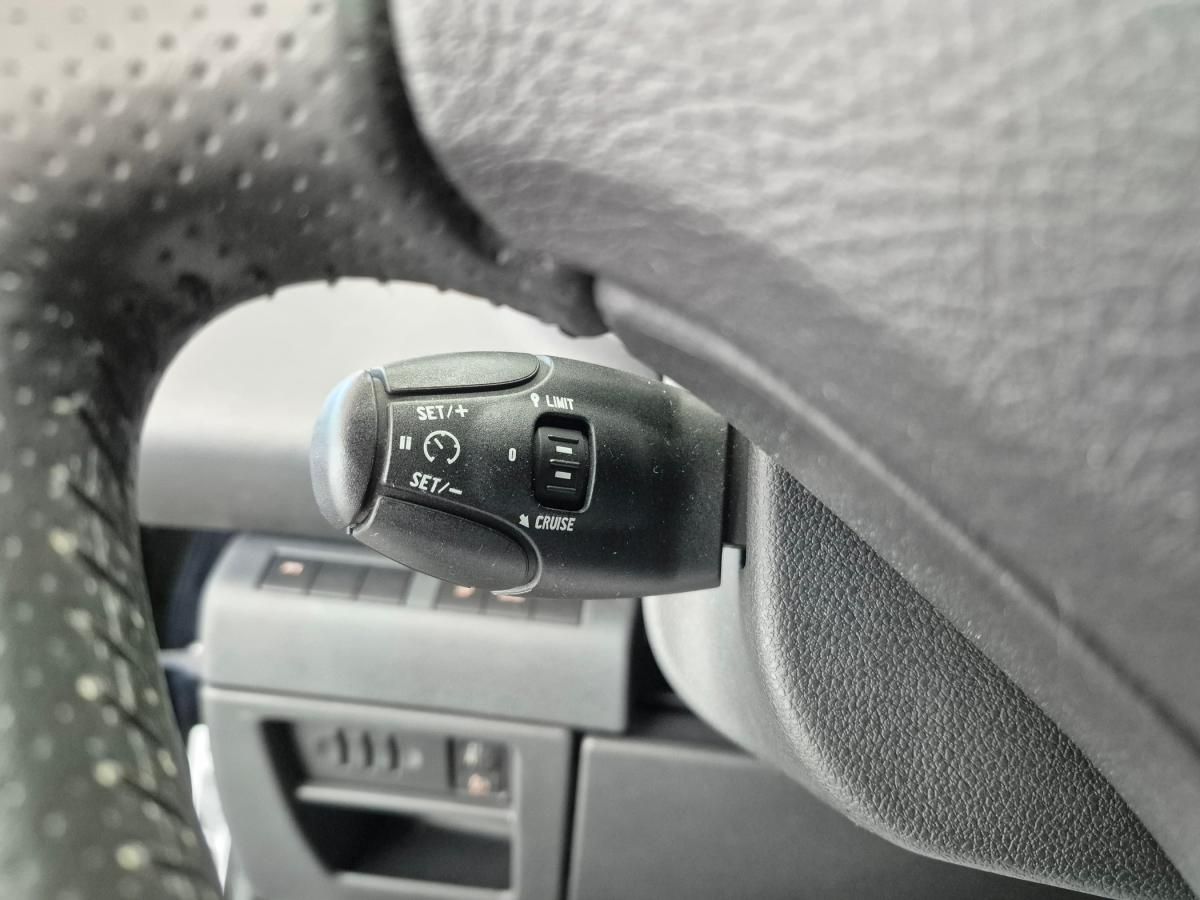 peugeot-5008-2010-diesel-1560cc