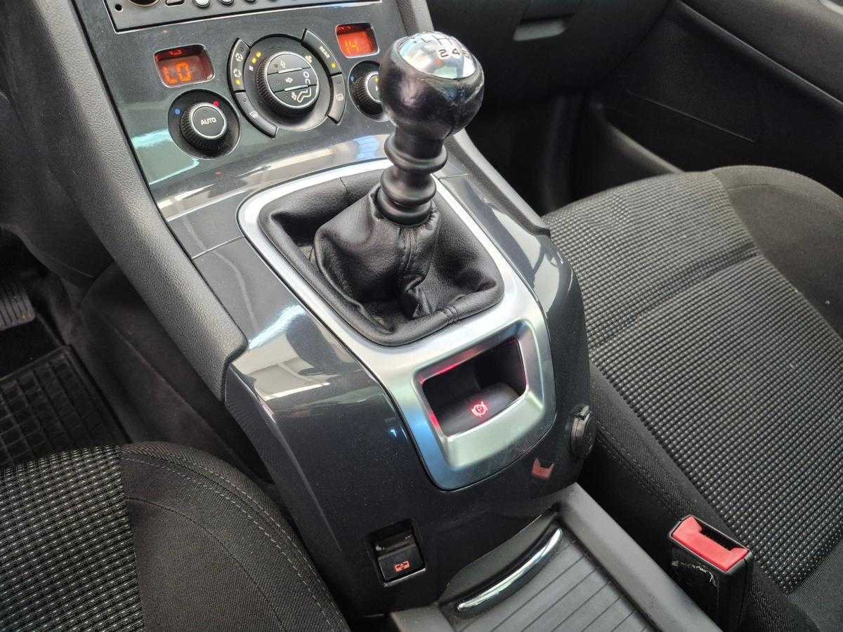 peugeot-5008-2010-diesel-1560cc