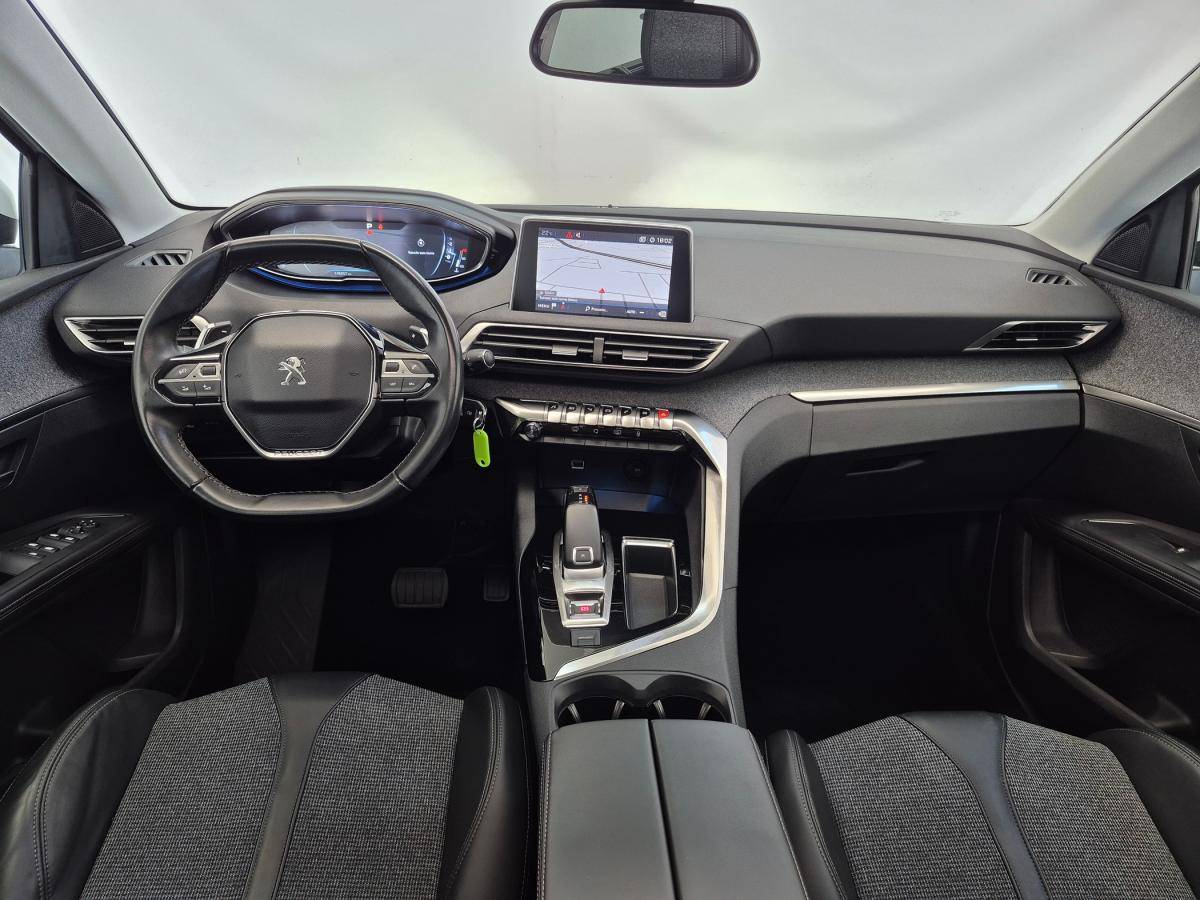peugeot-5008-2018-diesel-1499cc