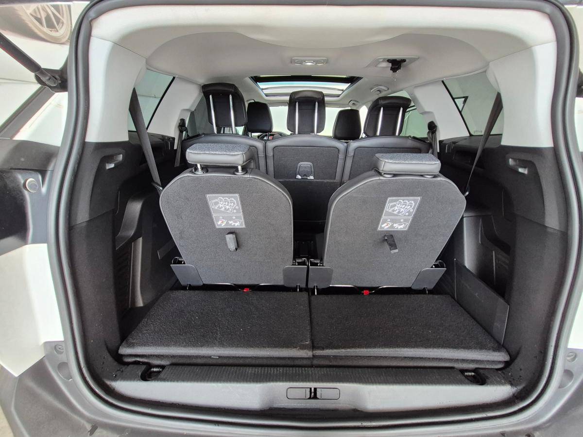 peugeot-5008-2018-diesel-1499cc