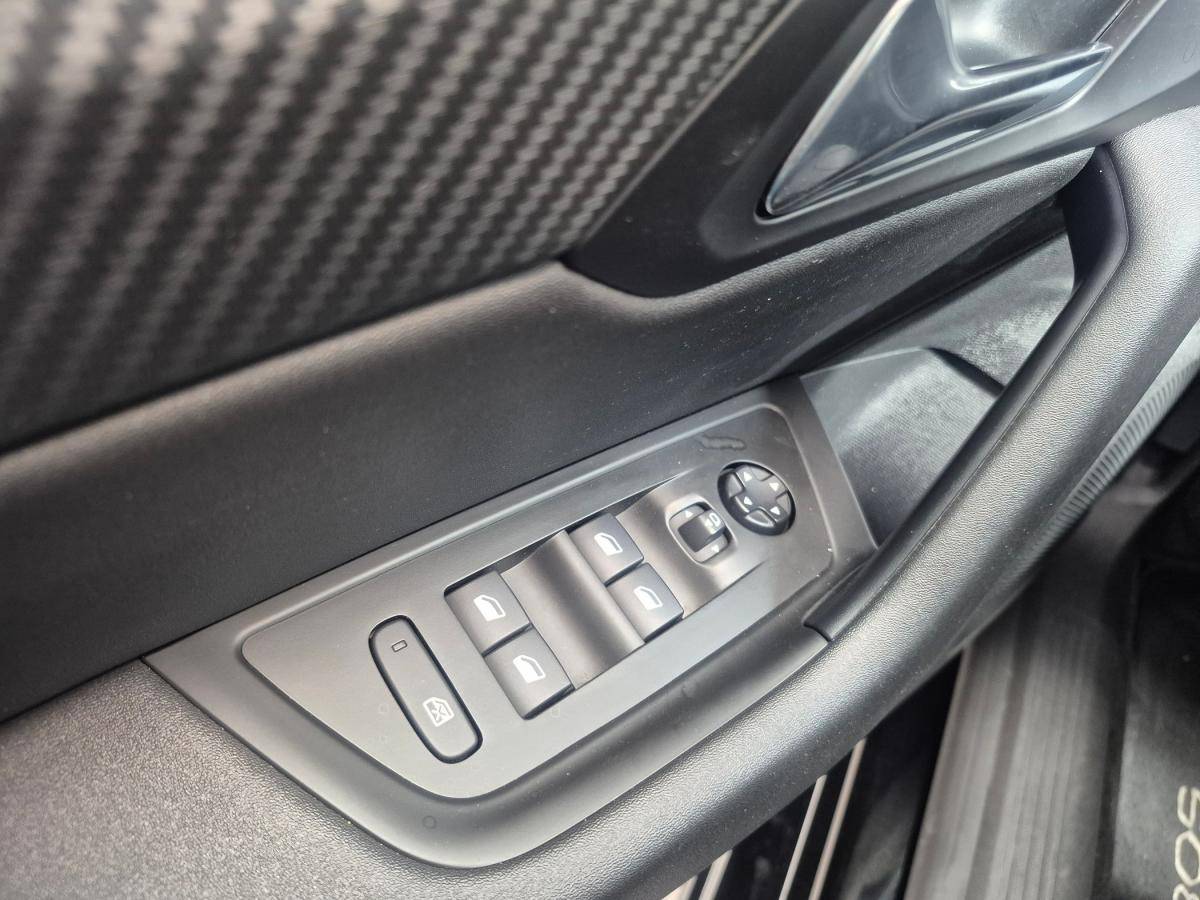 peugeot-508-2023-hibrido-a-gasolina-1598cc
