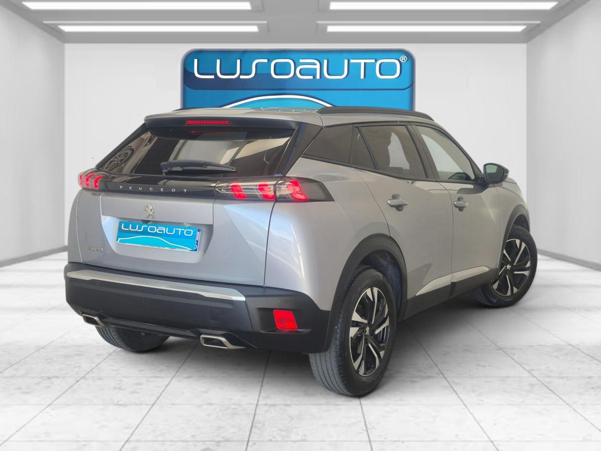 peugeot-2008-2023-gasolina-1199cc