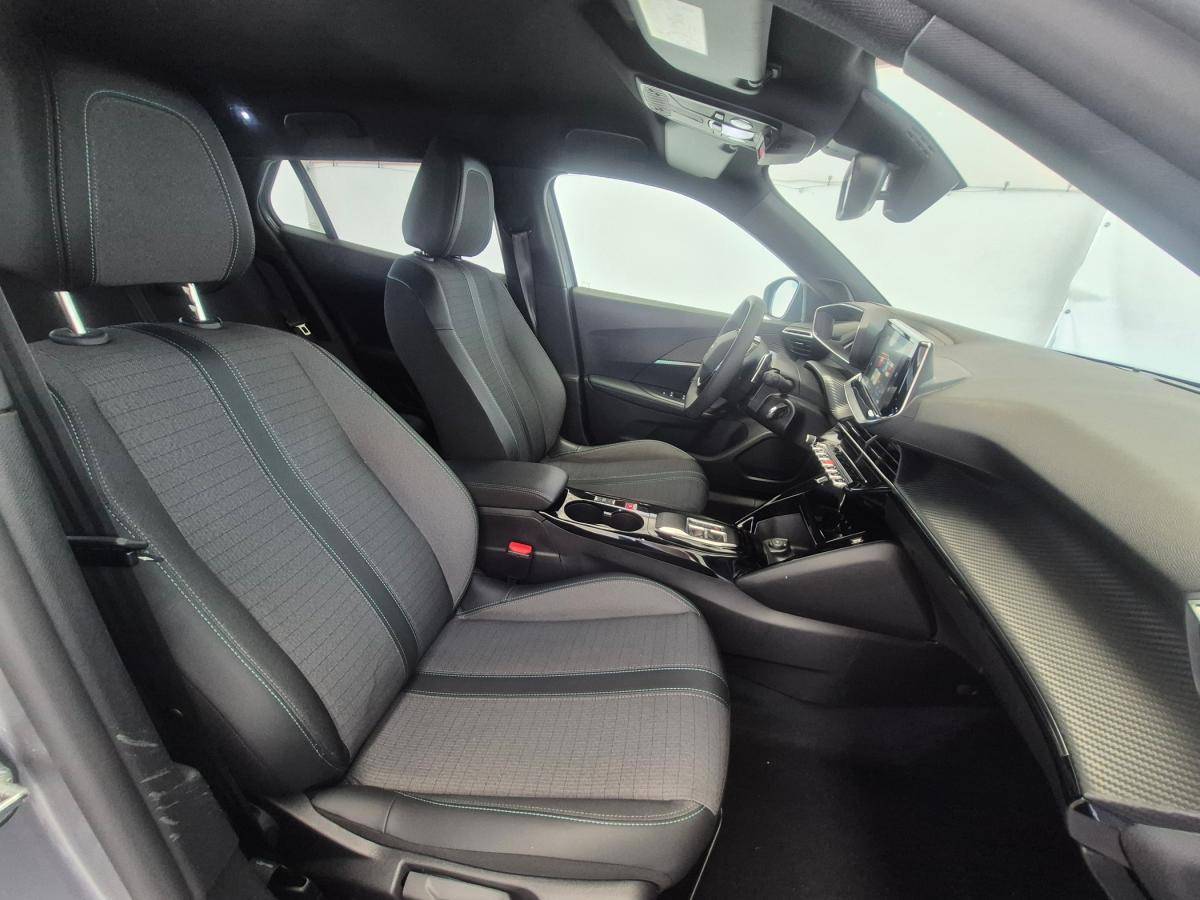 peugeot-2008-2023-gasolina-1199cc