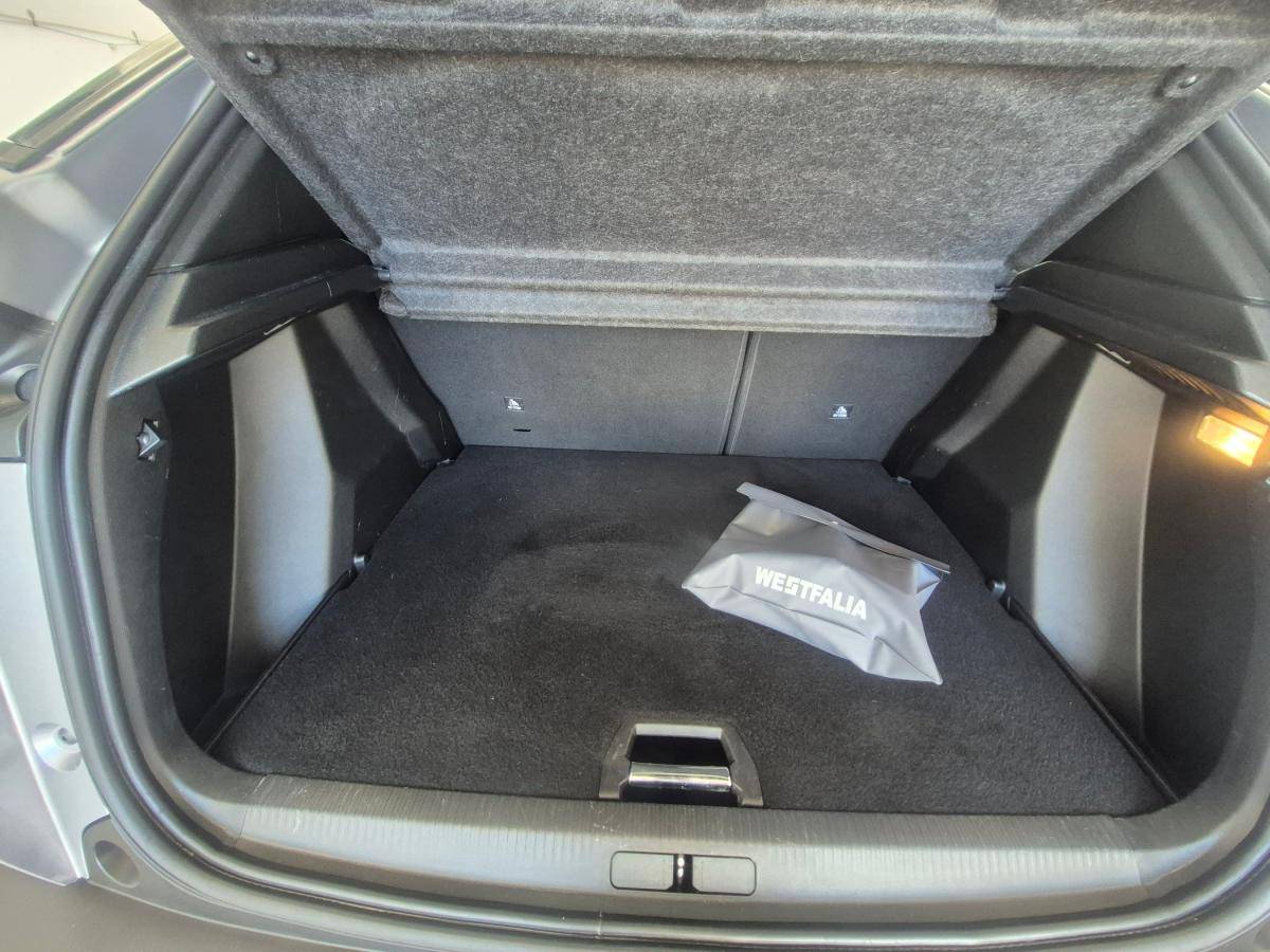 peugeot-2008-2023-gasolina-1199cc
