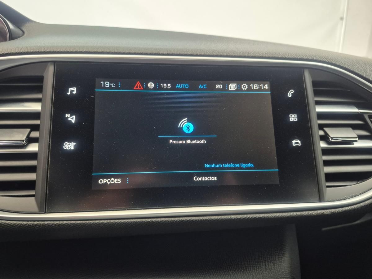 peugeot-308-sw-2019-diesel-1499cc