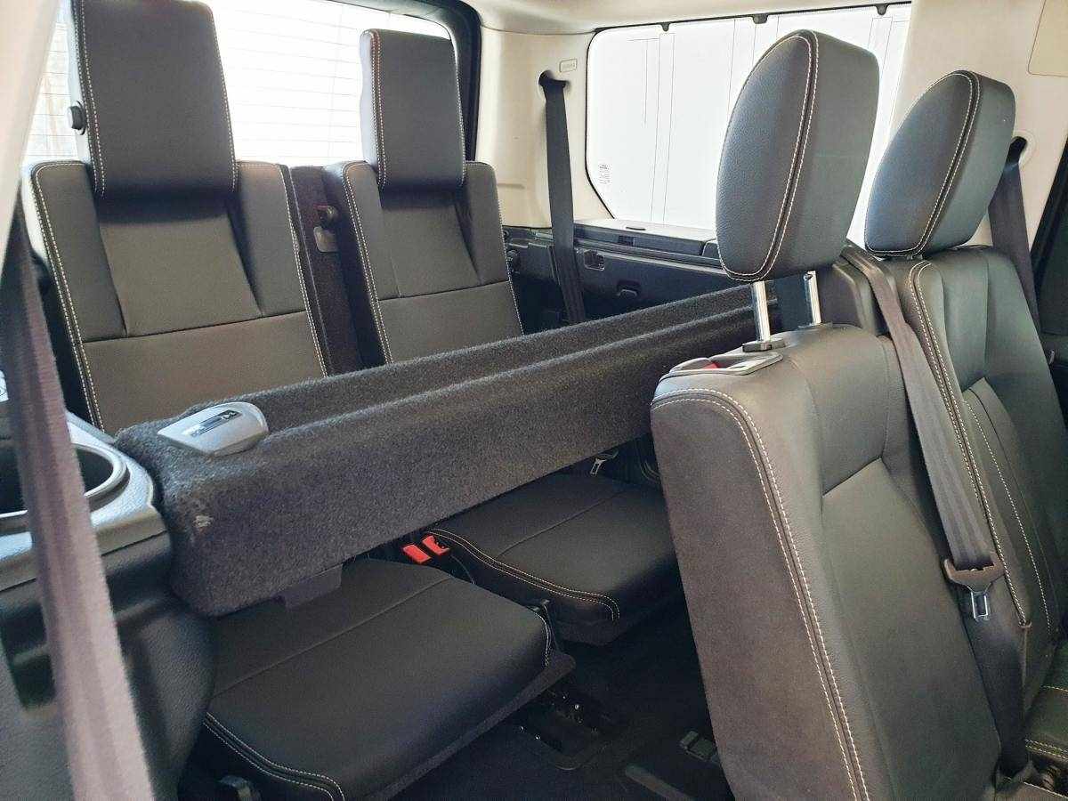 land-rover-discovery-2011-diesel-2993cc
