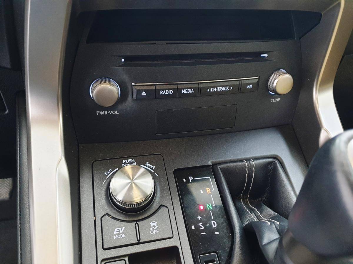 lexus-nx-2019-hibrido-a-gasolina-2494cc