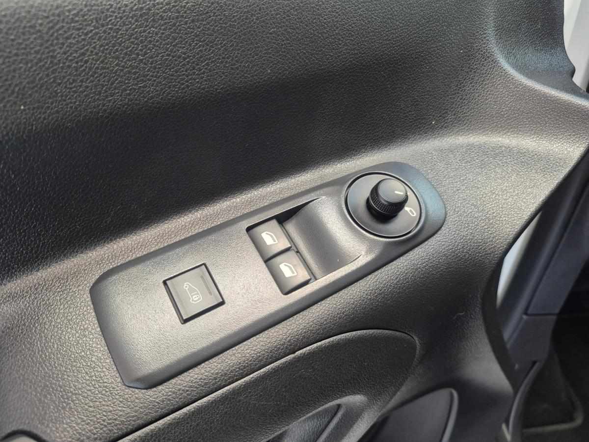 fiat-doblo-2023-diesel-1499cc