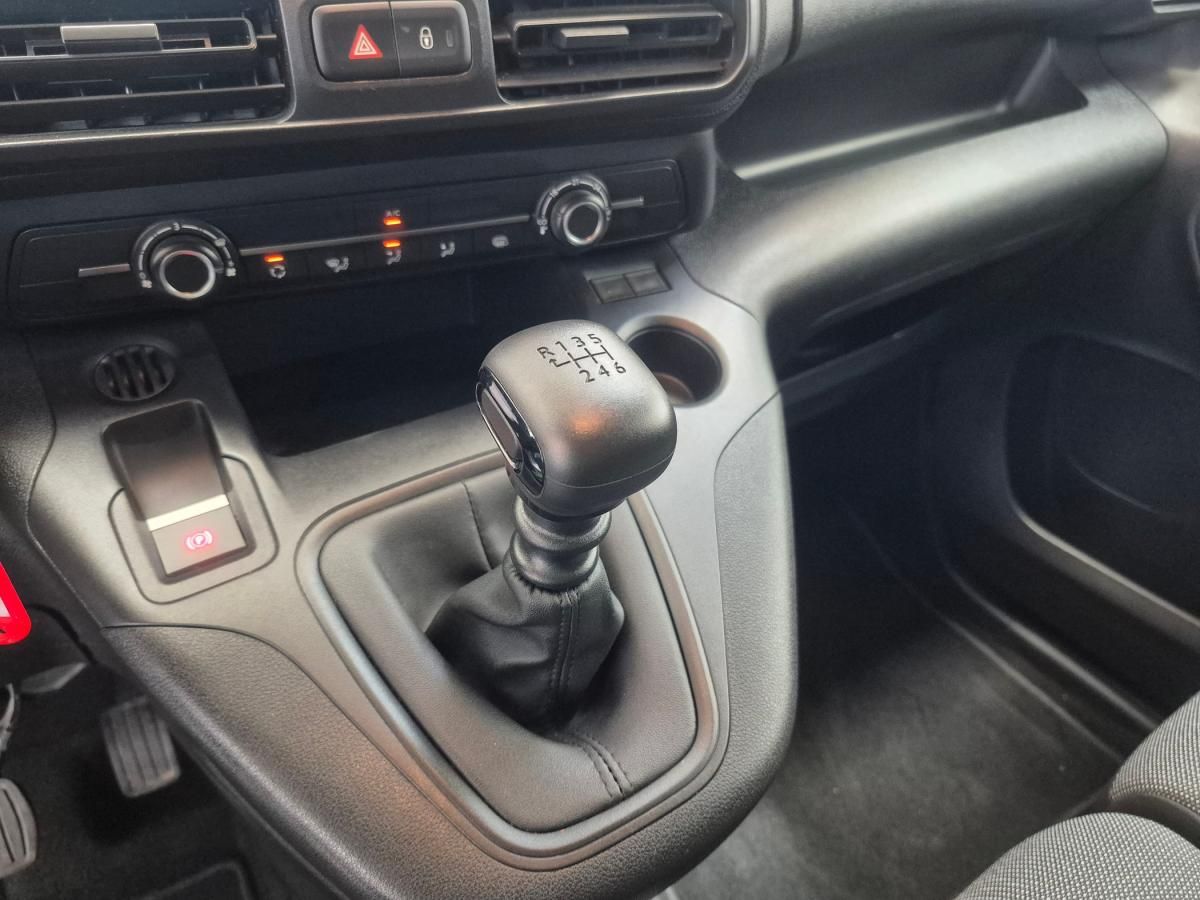 fiat-doblo-2023-diesel-1499cc