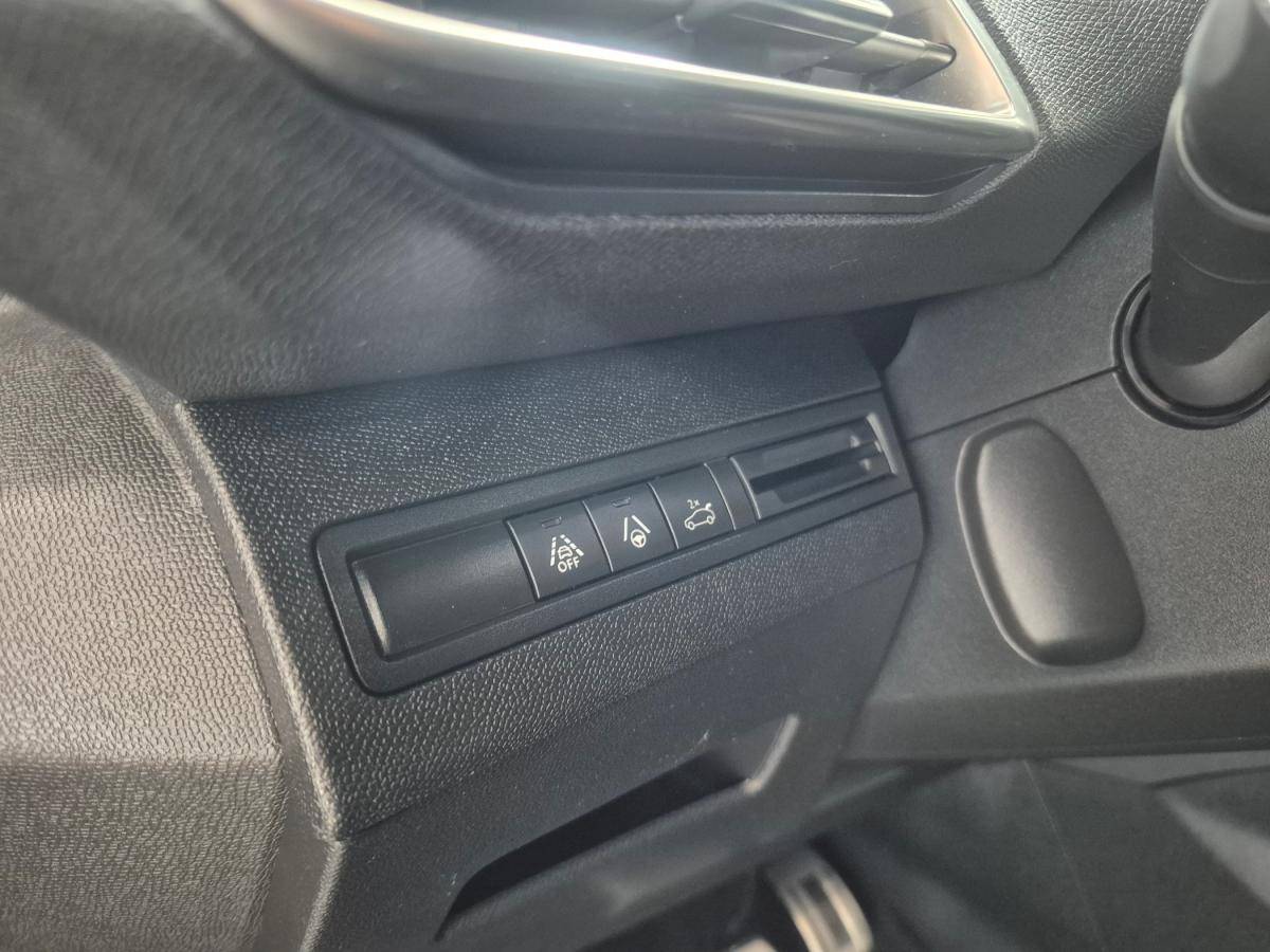 peugeot-3008-2021-diesel-1499cc