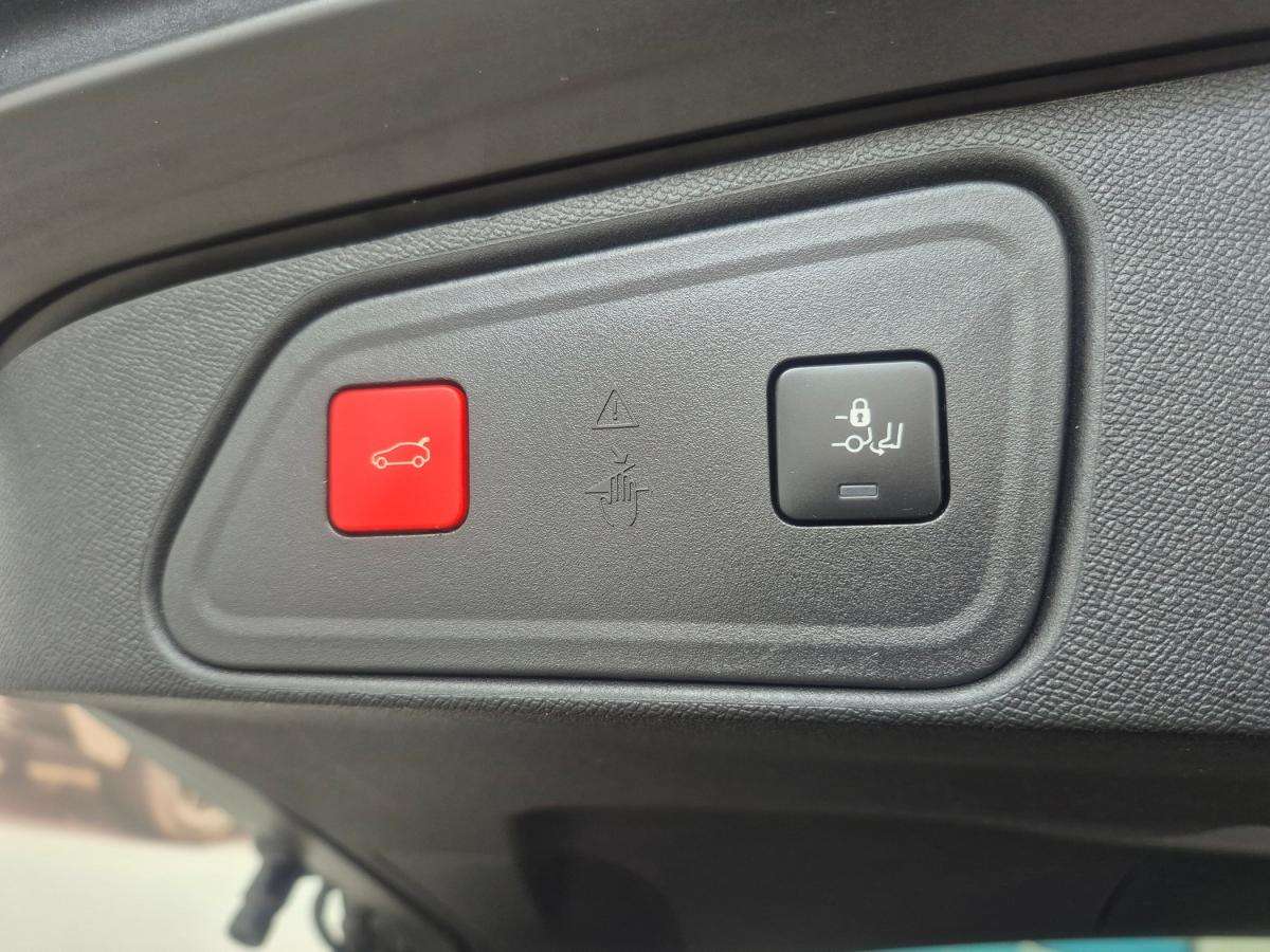 peugeot-3008-2021-diesel-1499cc