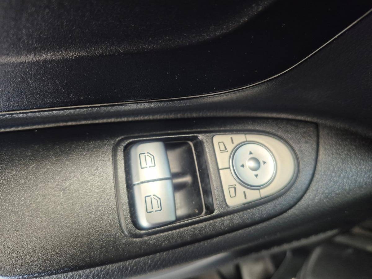 mercedes-benz-vito-2019-diesel-2143cc