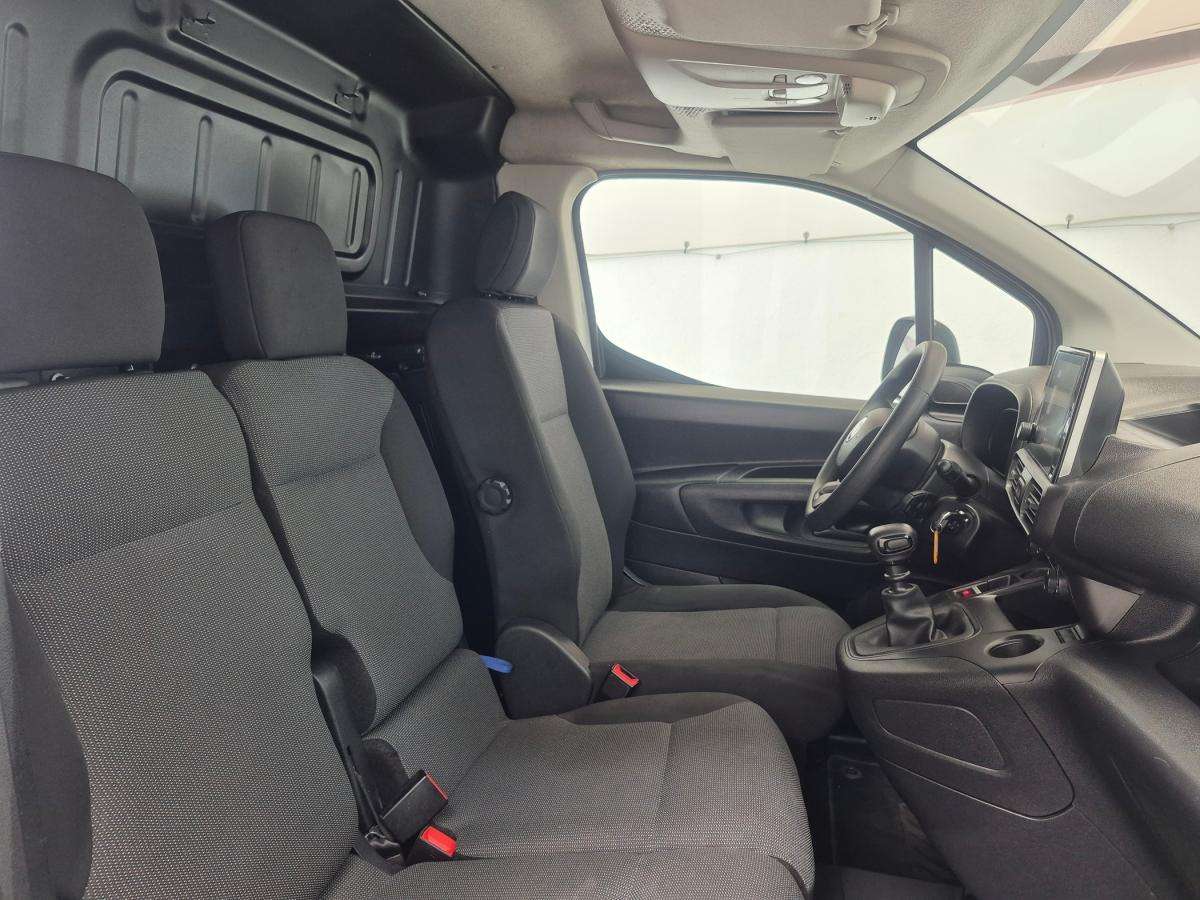 fiat-doblo-2023-diesel-1499cc