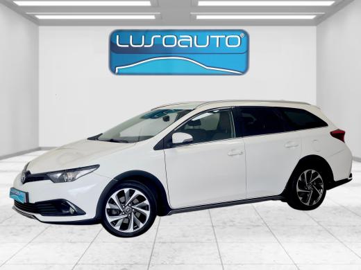 toyota-auris-touring-sports-2018-hibrido-a-gasolina-1798cc