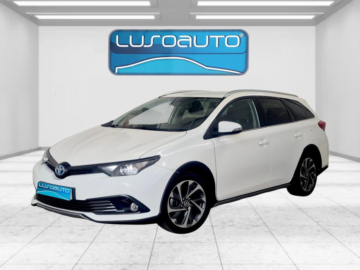 toyota-auris-touring-sports-2018-hibrido-a-gasolina-1798cc