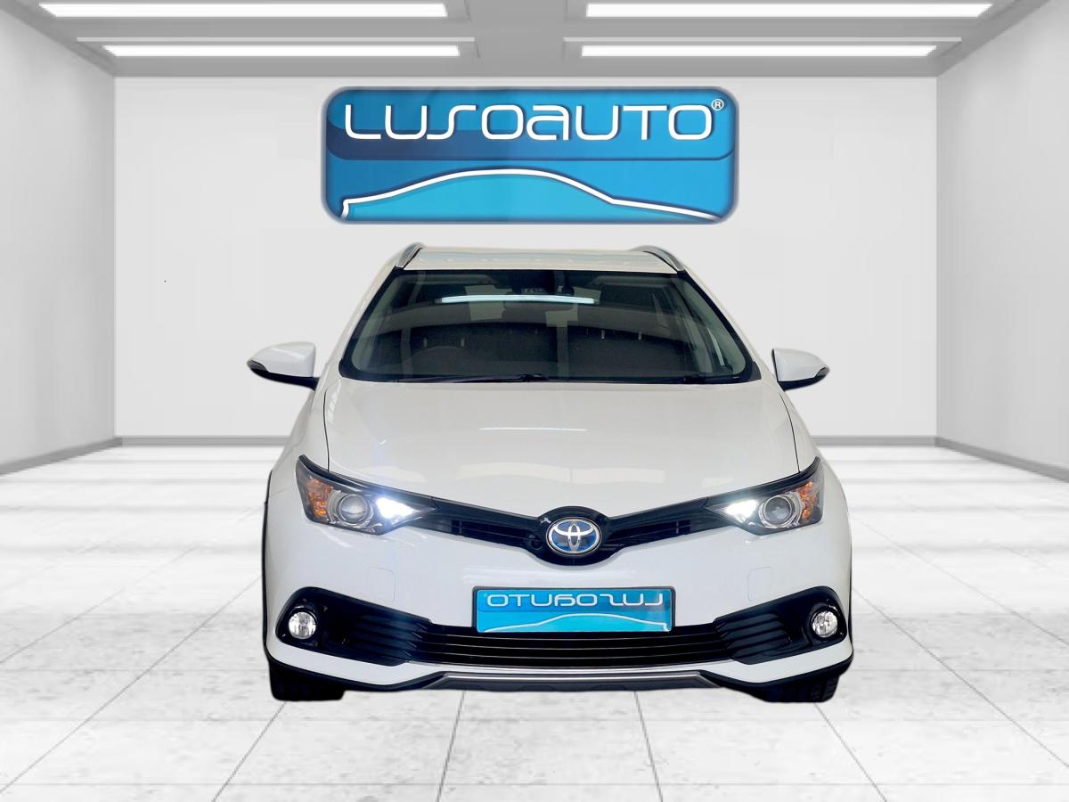 toyota-auris-touring-sports-2018-hibrido-a-gasolina-1798cc