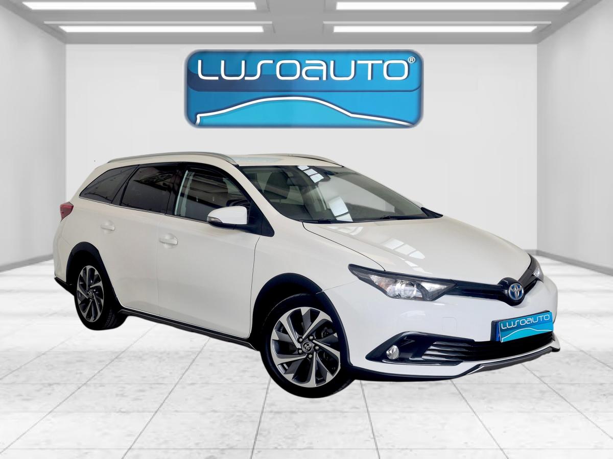 toyota-auris-touring-sports-2018-hibrido-a-gasolina-1798cc