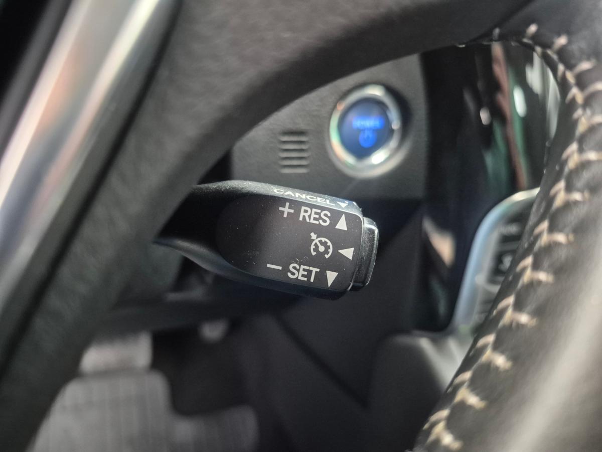 toyota-auris-touring-sports-2018-hibrido-a-gasolina-1798cc