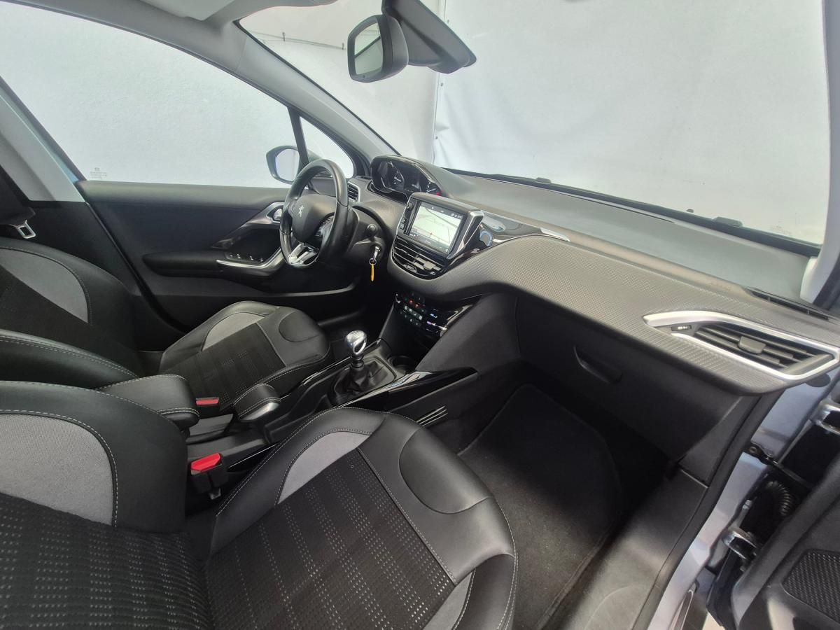 peugeot-2008-2018-gasolina-1199cc