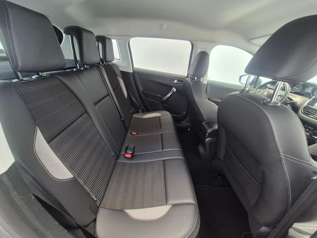 peugeot-2008-2018-gasolina-1199cc