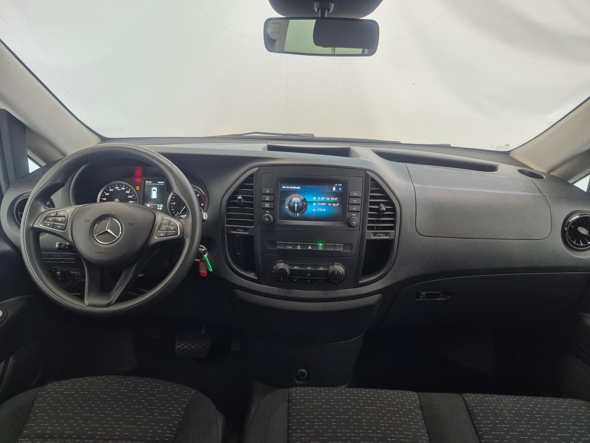 mercedes-benz-vito-2022-diesel-1950cc