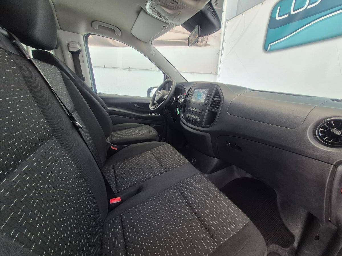 mercedes-benz-vito-2022-diesel-1950cc