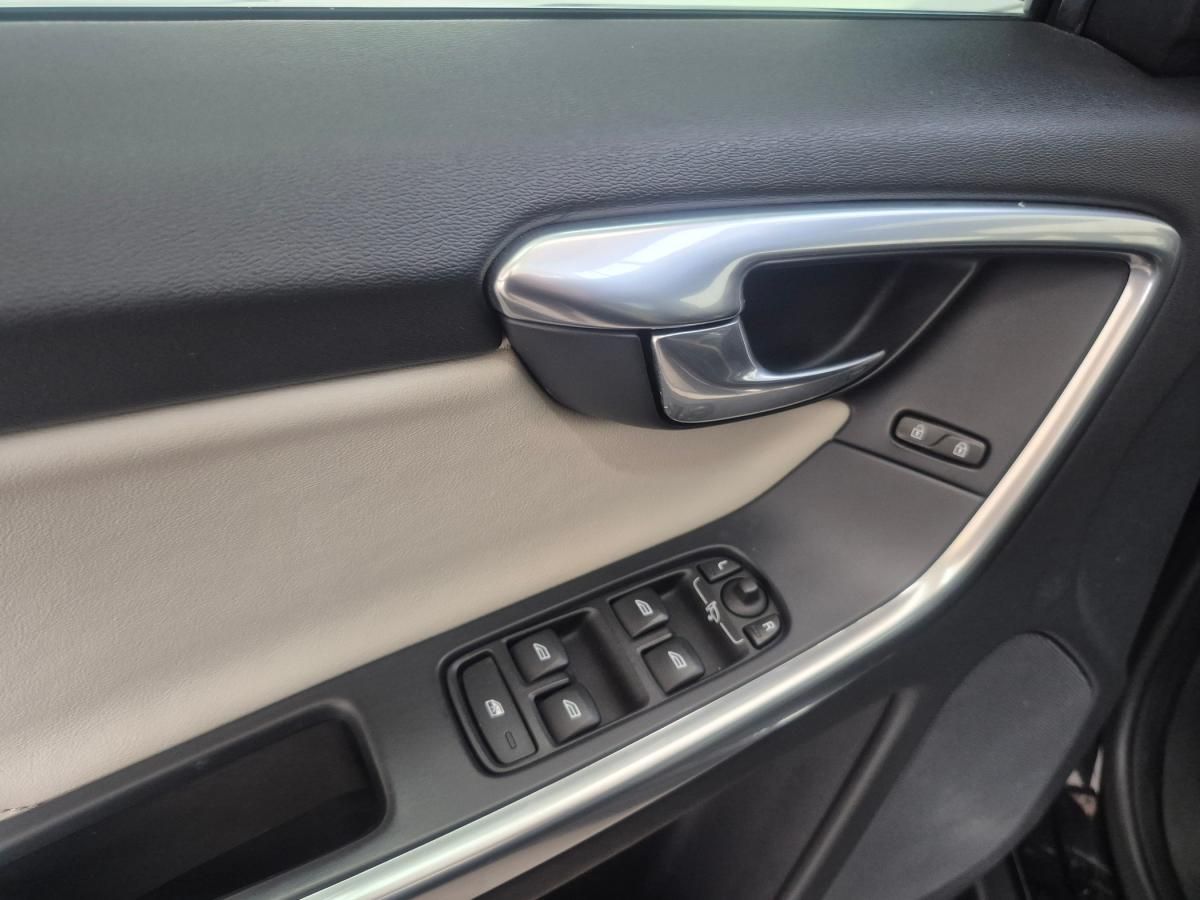 volvo-xc60-2017-diesel-1969cc