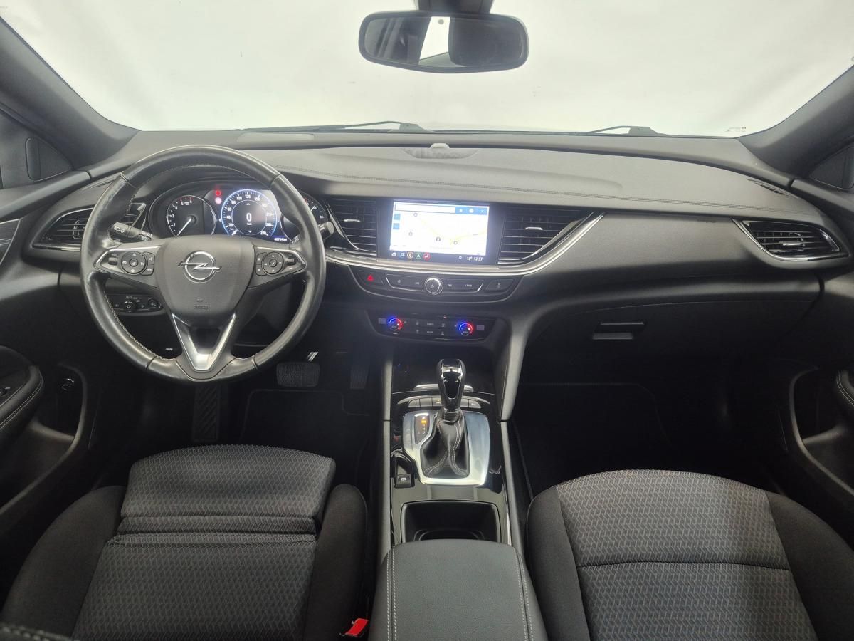 opel-insignia-sports-tourer-2021-diesel-1496cc