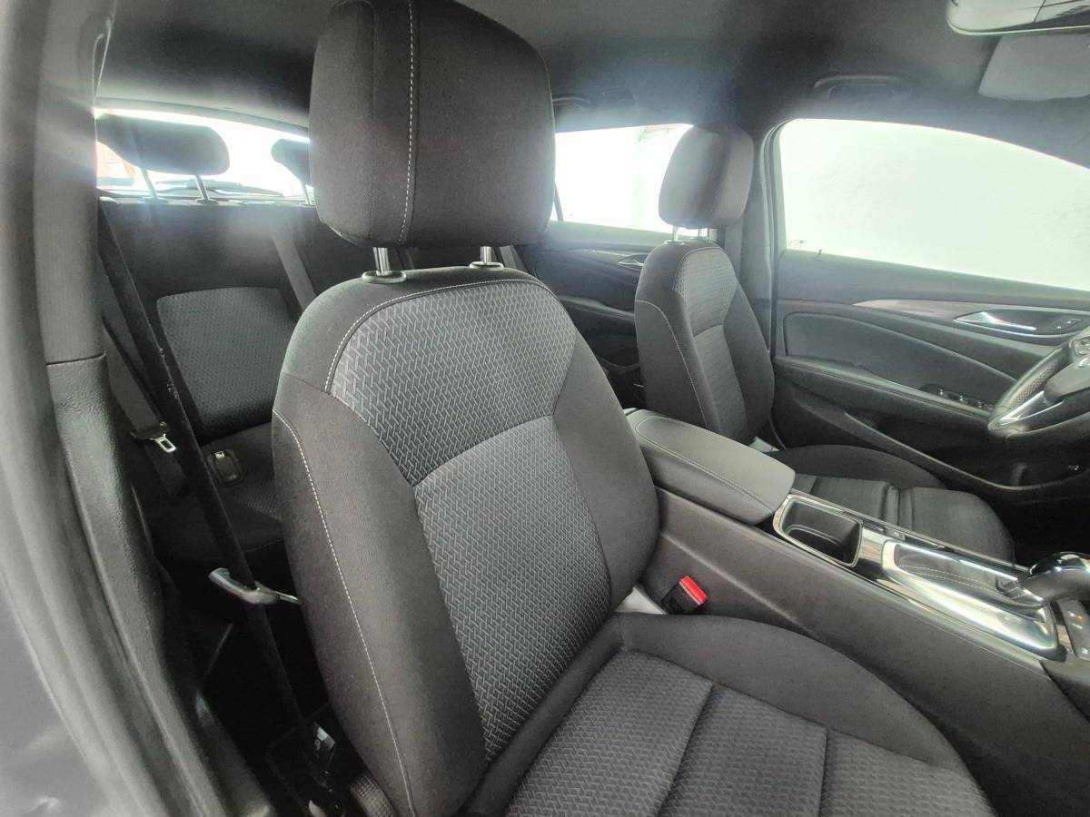 opel-insignia-sports-tourer-2021-diesel-1496cc