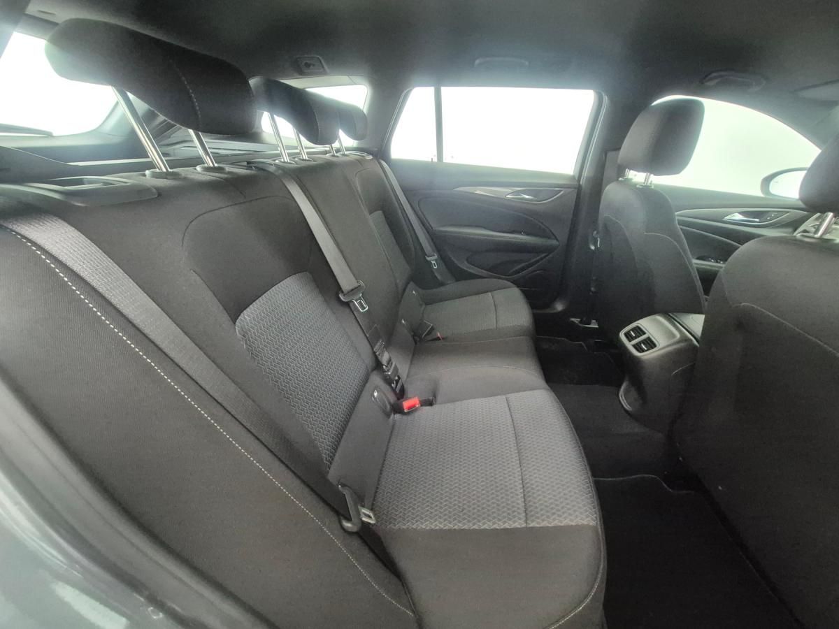 opel-insignia-sports-tourer-2021-diesel-1496cc