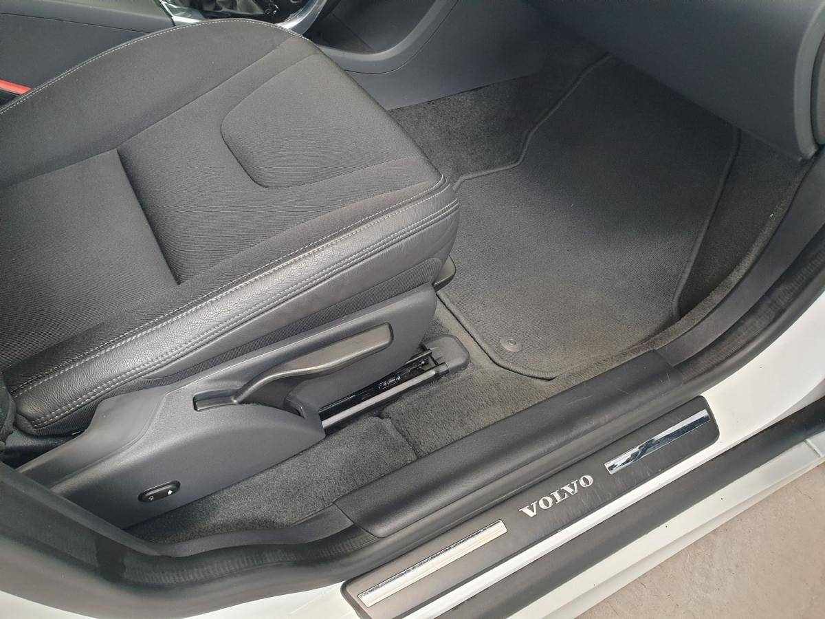 volvo-xc-60-2017-diesel-1969cc