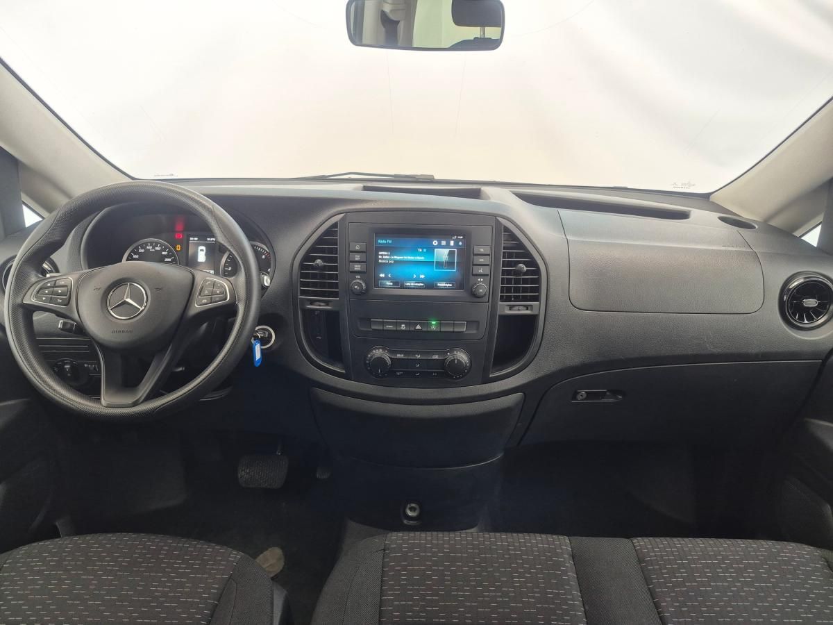 mercedes-benz-vito-2022-diesel-1950cc