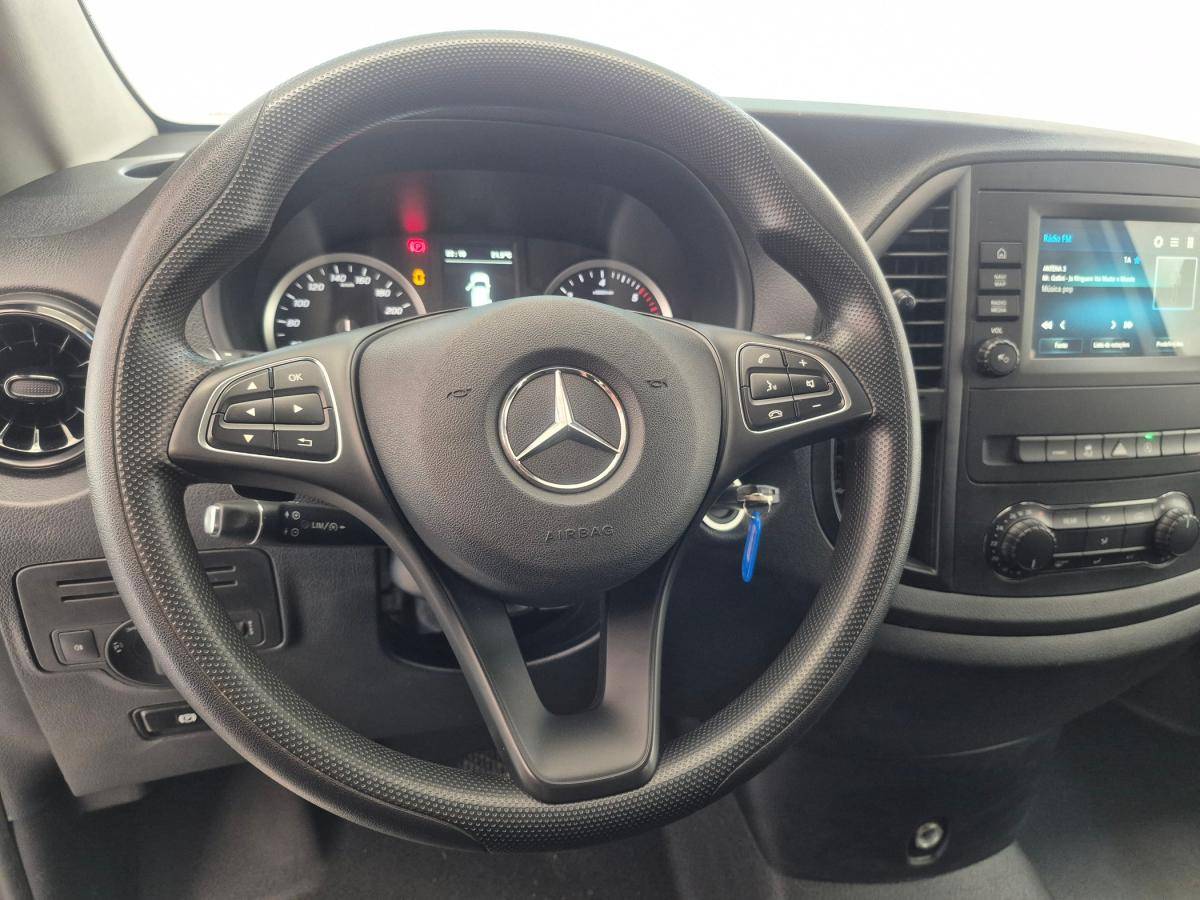 mercedes-benz-vito-2022-diesel-1950cc