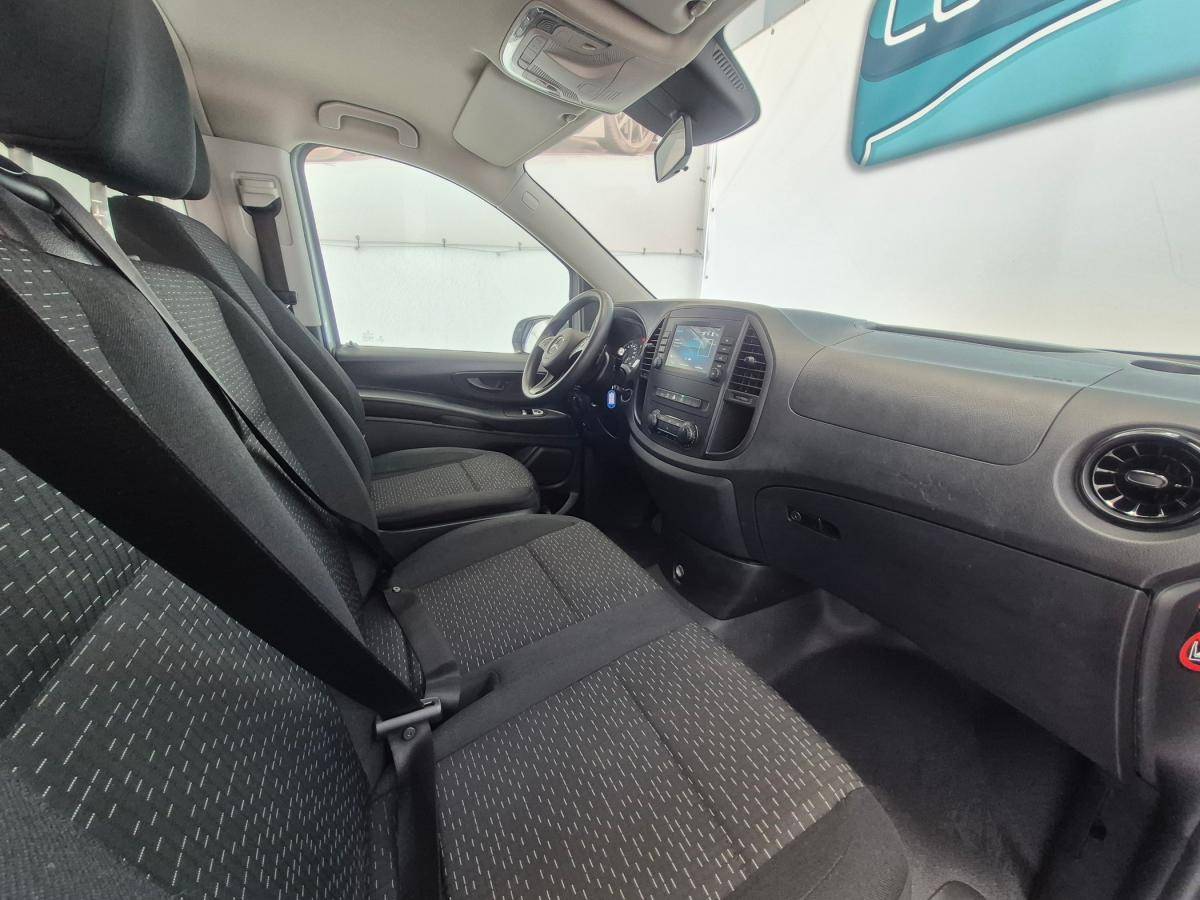 mercedes-benz-vito-2022-diesel-1950cc