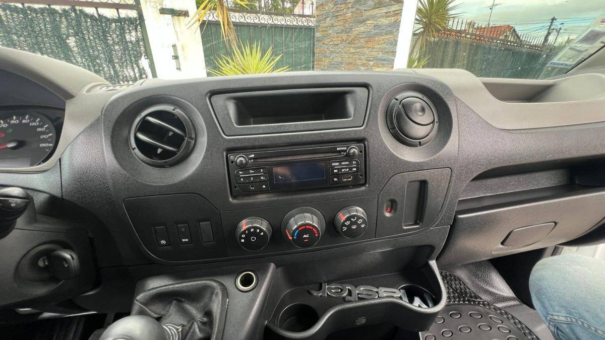 renault-master-2015-diesel-2299cc